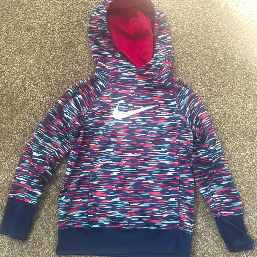 Girls Youth Med Nike Hoodie Sweatshirt with Front Pocket
